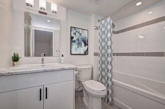 Northfield Gardens in Waterloo, ON - Building Photo - Building Photo