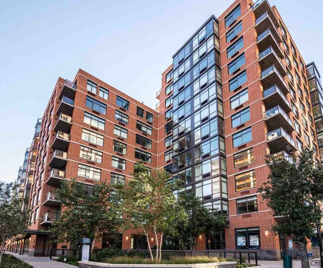 1400 Hudson St in Hoboken, NJ - Foto de edificio - Building Photo