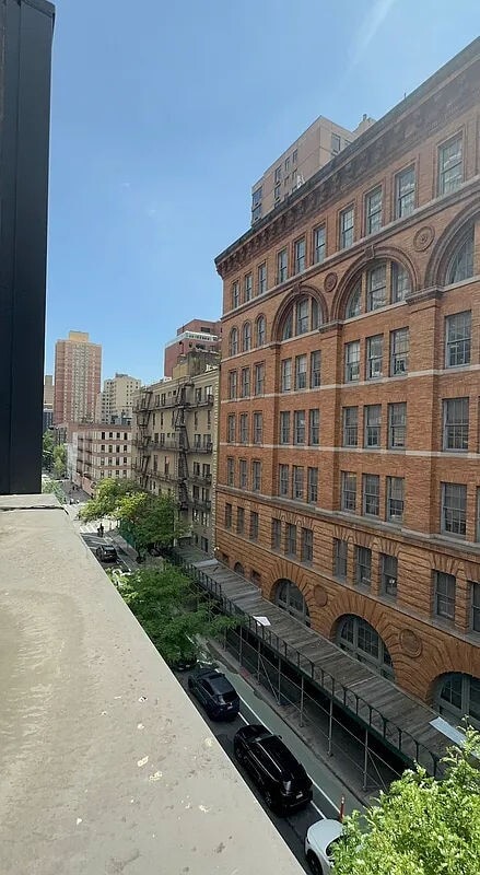 145 E 26th St in New York, NY - Building Photo - Building Photo
