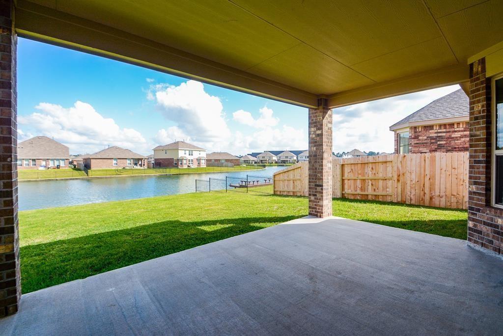 29639 Yaupon Shore Dr in Spring, TX - Building Photo