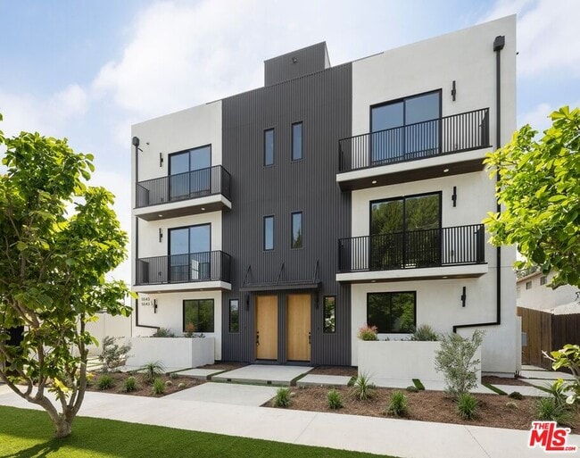 property at 5545 Calhoun Ave