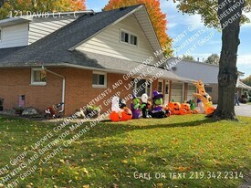 121 David Ct in La Porte, IN - Building Photo