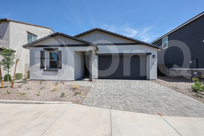property at 4841 S Carver