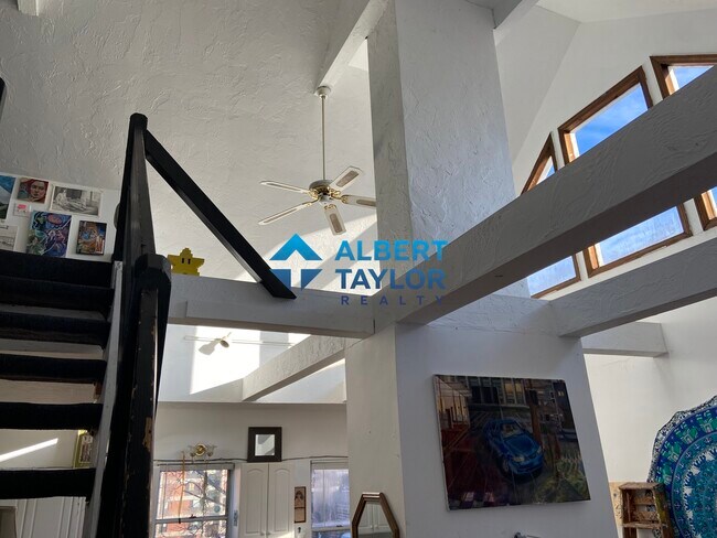 10 Parker Hill Ave, Unit 1 in Boston, MA - Foto de edificio - Building Photo