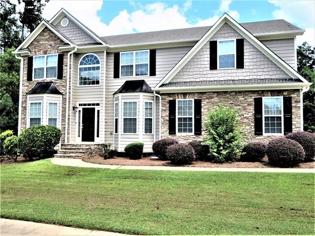 5592 Lair Ln in Douglasville, GA - Building Photo