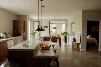 7494 Santa Monica Blvd-Unit -ID1054145P in West Hollywood, CA - Building Photo - Building Photo