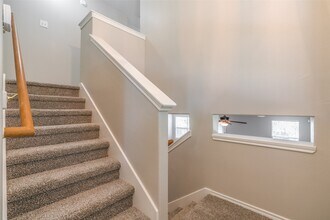 34 Marble Rock Pl in Spring, TX - Building Photo - Building Photo