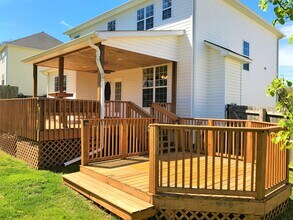 61 Yorktown Cir in Arden, NC - Building Photo - Building Photo