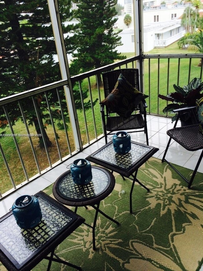 property at 2905 Point E Dr