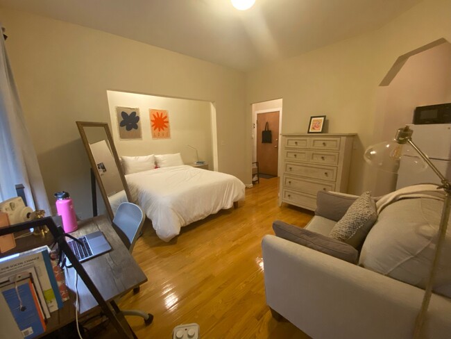 51 Hemenway St, Unit 3