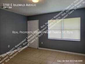3700 E Idlewild Ave in Tampa, FL - Building Photo - Building Photo