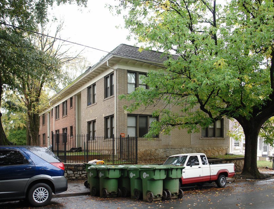 490 NE Angier Ave in Atlanta, GA - Building Photo