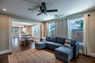5212 Noble St in Houston, TX - Building Photo - Building Photo