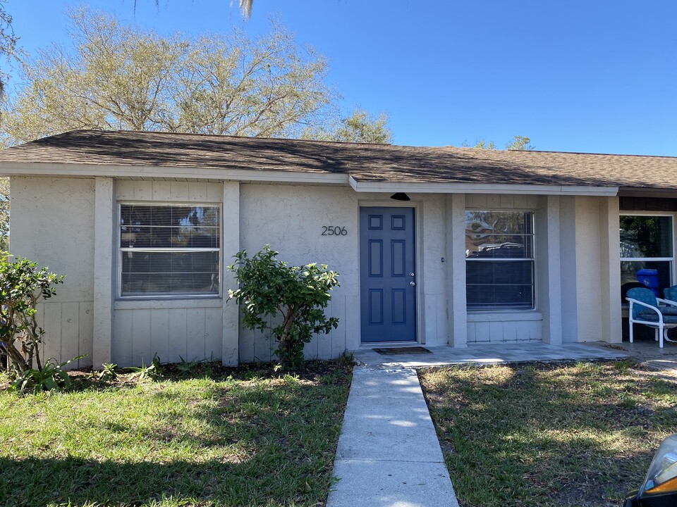 2506 Coral Ave in Kissimmee, FL - Building Photo