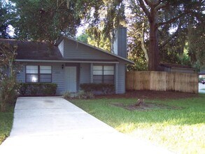 2959 SW 39th Ave in Gainesville, FL - Building Photo - Building Photo