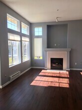 14740 SW Sandhill Loop in Beaverton, OR - Building Photo - Building Photo