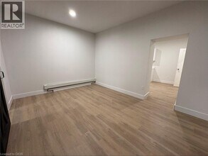 803 King St in Port Colborne, ON - Building Photo - Building Photo