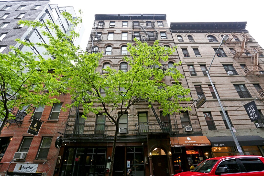 284 Mulberry St in New York, NY - Building Photo
