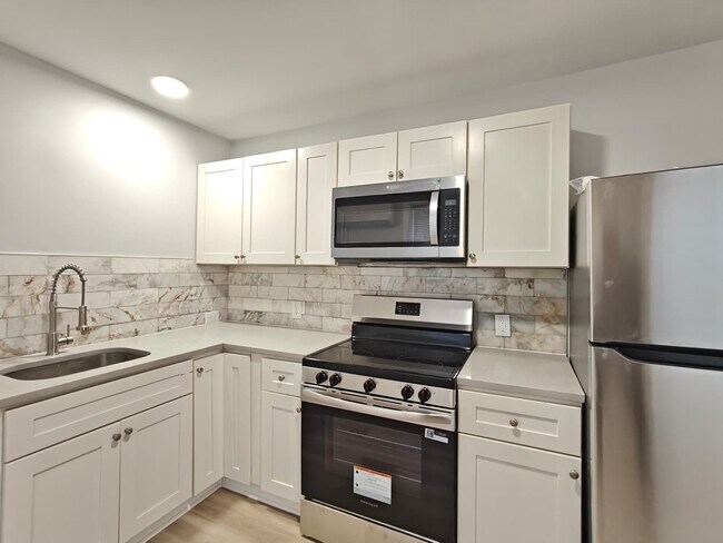 2541 N 9th St in Philadelphia, PA - Building Photo - Building Photo