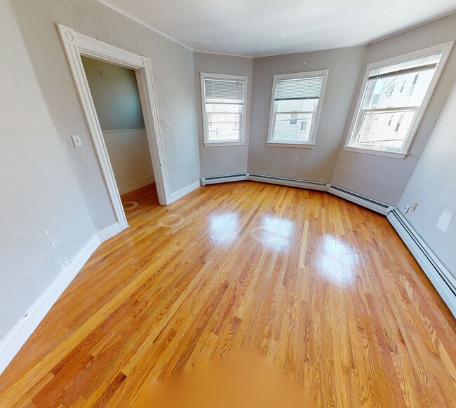 32 Speridakis Ter, Unit 2 in Cambridge, MA - Building Photo - Building Photo