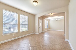 715 Harbor Lakes Ln in Katy, TX - Foto de edificio - Building Photo