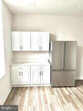 111 S 8th St, Unit 5 in Philadelphia, PA - Building Photo - Building Photo