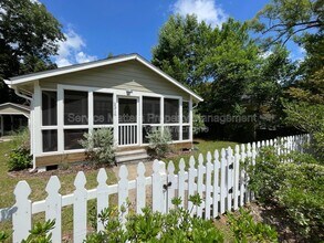 2318 N 17th Ave in Pensacola, FL - Building Photo - Building Photo