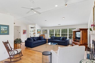 65 Quogue St in Quogue, NY - Building Photo - Building Photo