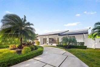 2841 NE 55th St in Fort Lauderdale, FL - Building Photo - Building Photo
