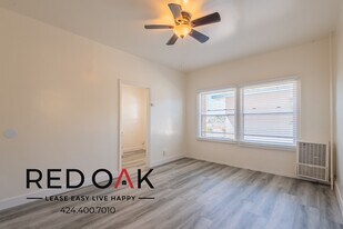 147 Normandie Ave in Los Angeles, CA - Building Photo