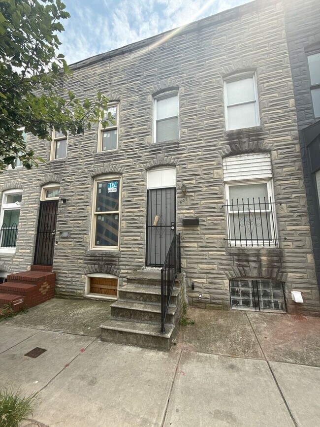 property at 1609 W Pratt St