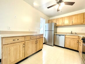 5860 Thunder Hill Rd in Columbia, MD - Building Photo - Building Photo