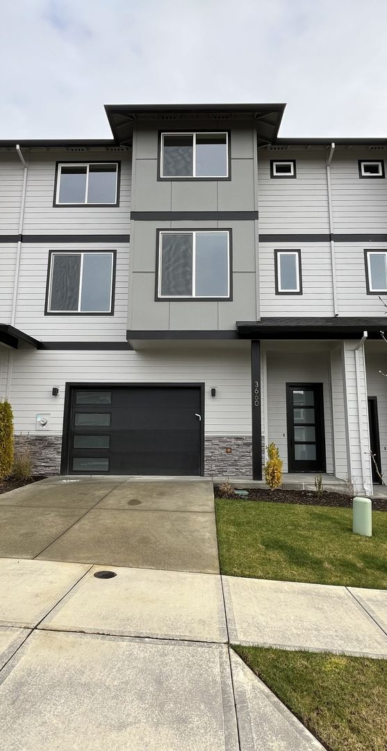 3660 SW Sandlewood Ln in Gresham, OR - Building Photo - Building Photo