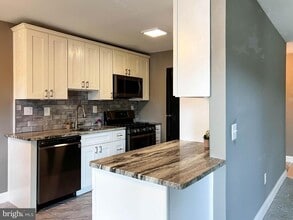 3825 St Barnabas Rd in Suitland, MD - Building Photo - Building Photo