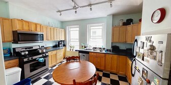 106 Central St, Unit 108-3R in Somerville, MA - Building Photo