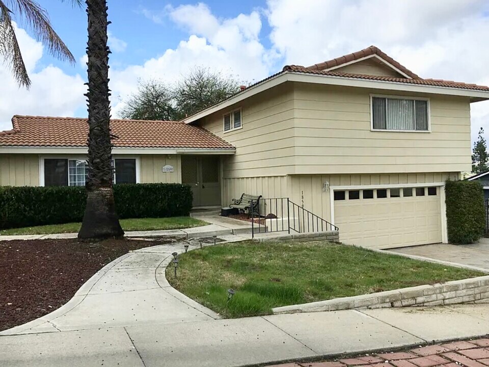 1850 Jeffrey Ave in Escondido, CA - Building Photo