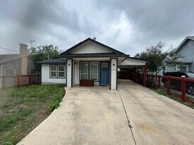 1406 Kentucky Ave in San Antonio, TX - Building Photo