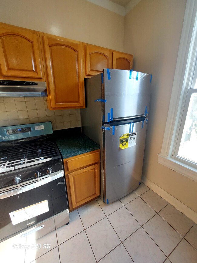 253 Bowers St, Unit #1