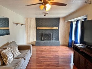 405 Vaughn St in Burkburnett, TX - Building Photo - Building Photo