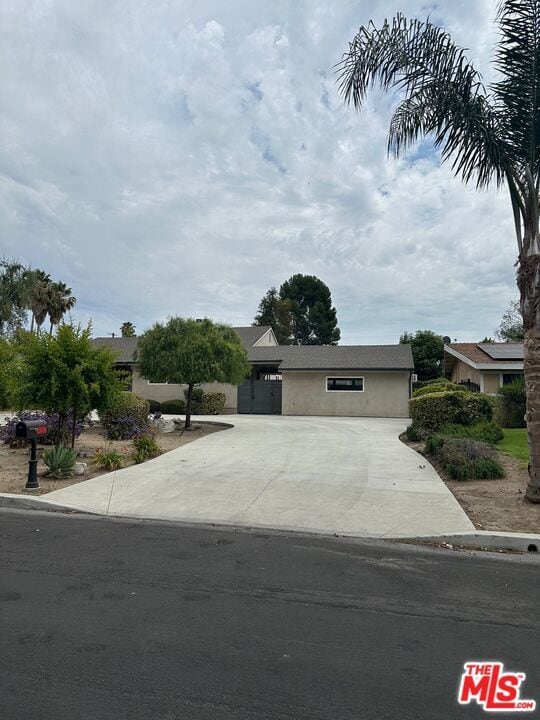 9254 Balcom Ave in Los Angeles, CA - Building Photo - Building Photo