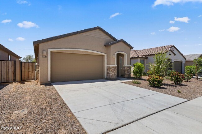 12219 E Wallflower Ln in Florence, AZ - Building Photo - Building Photo