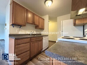 13402 98th Ave Ct E in Puyallup, WA - Building Photo - Building Photo