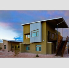La Pradera in Hobbs, NM - Building Photo - Building Photo