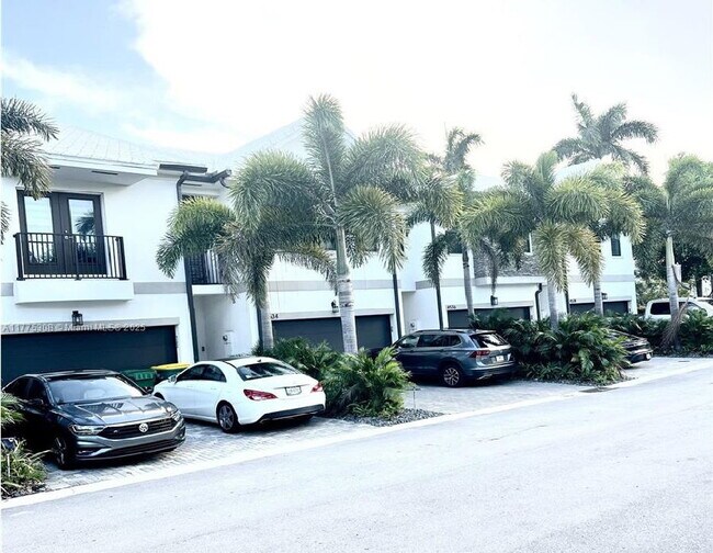 property at 4536 E Aqua Bella Ln