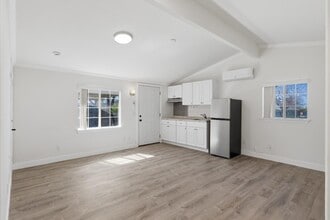 8894 Indiana Ave in Riverside, CA - Building Photo - Building Photo