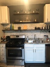 1626 W Farwell Ave, Unit 2f in Chicago, IL - Foto de edificio - Building Photo