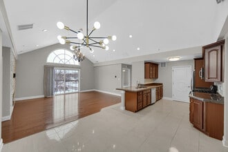 9400 S 79th Ave in Hickory Hills, IL - Building Photo - Building Photo