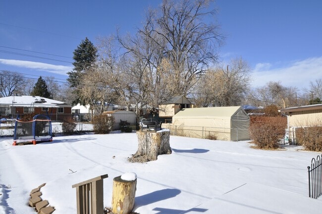 2545 S Patton Ct in Denver, CO - Foto de edificio - Building Photo