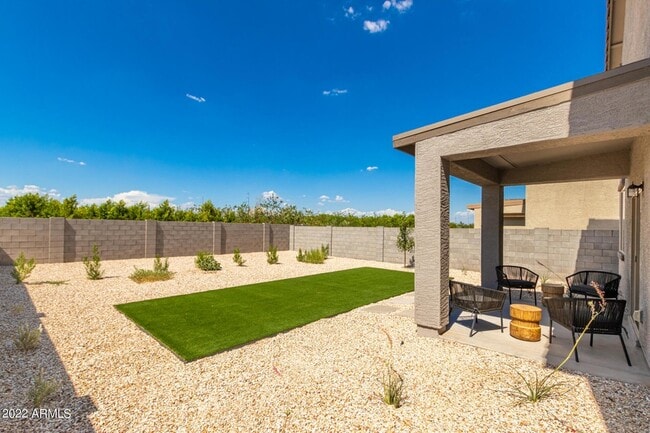 17057 W Alice Ave in Waddell, AZ - Building Photo - Building Photo