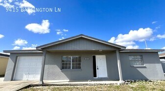 9415 Barrington Ln in Port Richey, FL - Building Photo